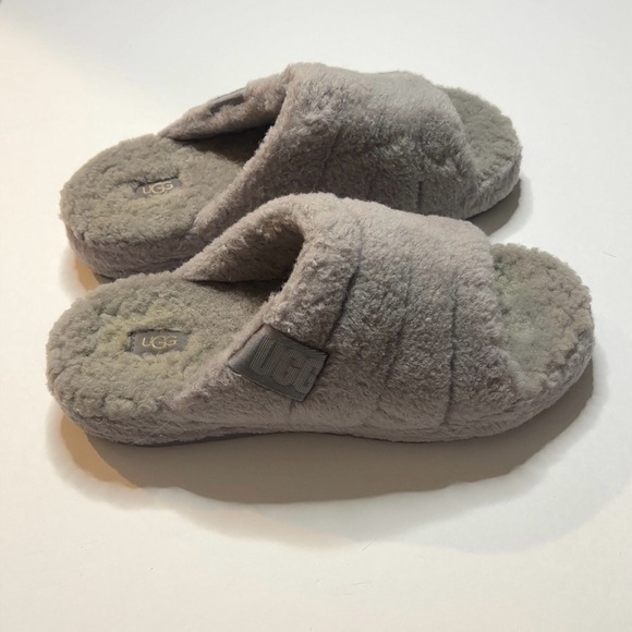 UGG Men\'s Soft Gray Slippers main image 3